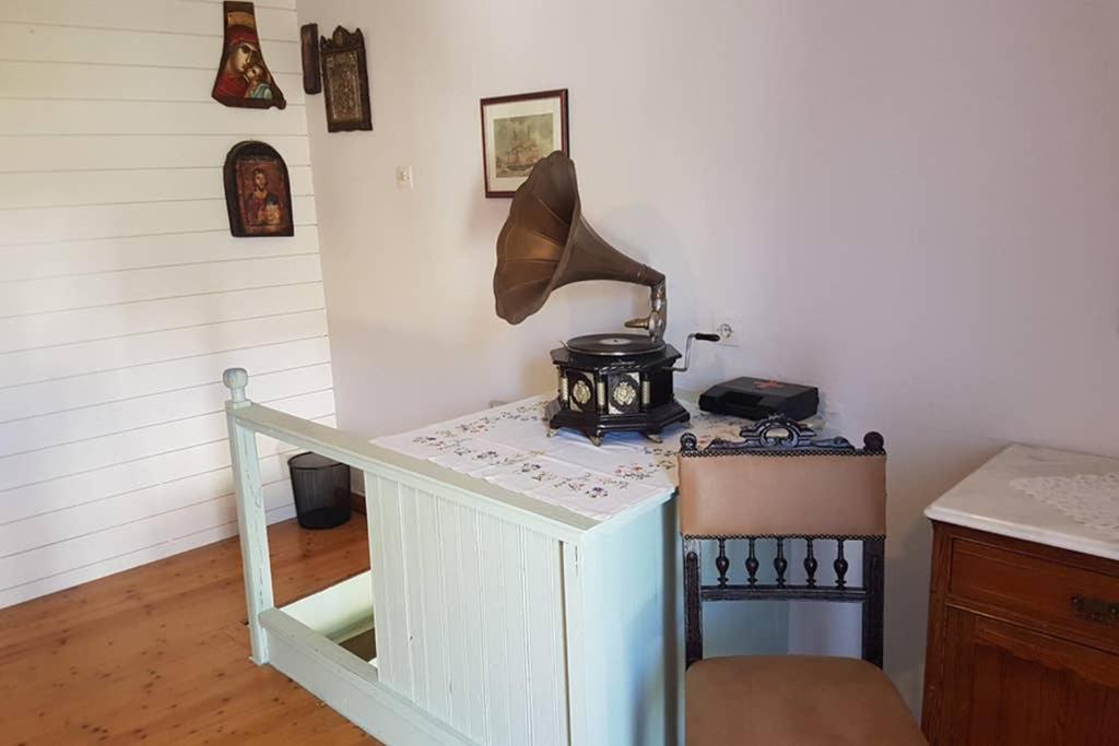 Chariklia Traditional House Alónnisos Buitenkant foto